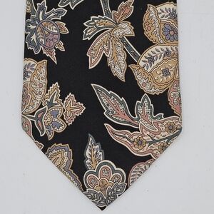 Vintage Mallory and Church paisley floral necktie